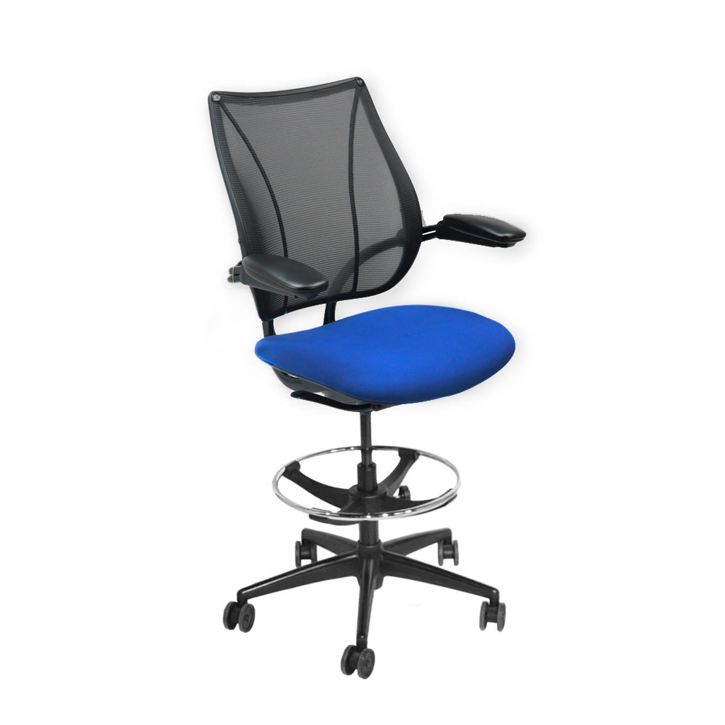 Humanscale: Liberty Draftsman-stoel in blauwe stof - gerenoveerd