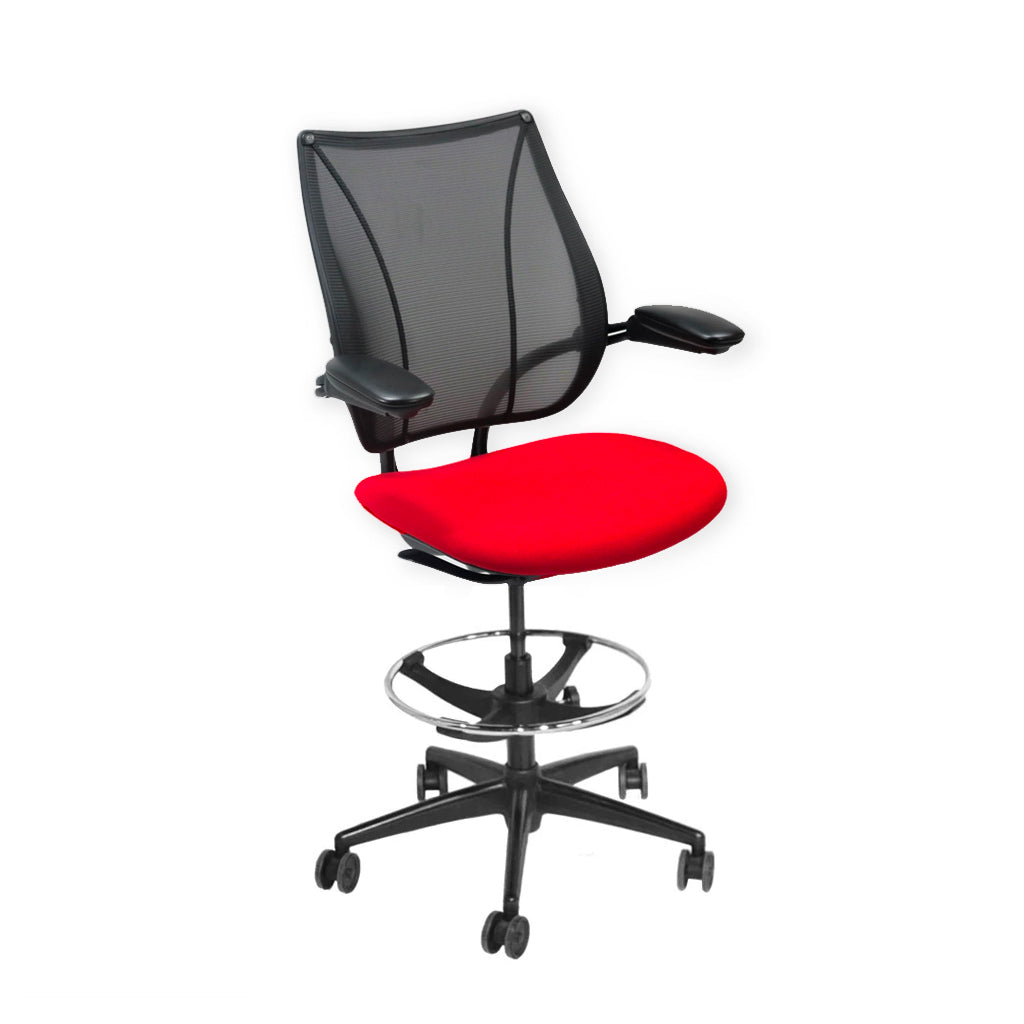Humanscale: Liberty Draftsman Chair aus rotem Stoff – generalüberholt