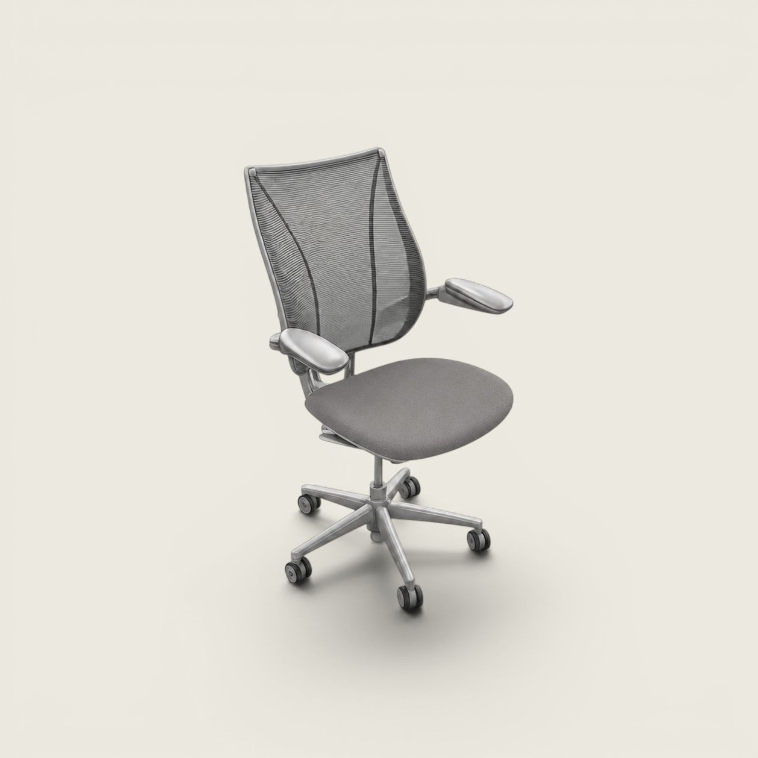 <tc>Humanscale</tc>: <tc>Liberty</tc> Bürostuhl mit schwarzem Stoffbezug – generalüberholt