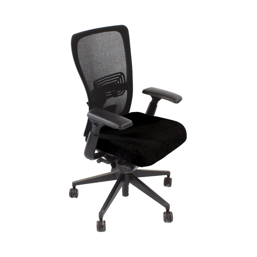 Haworth: Zody Comforto 89 Task Chair in Black Fabric/Black Frame - Refurbished