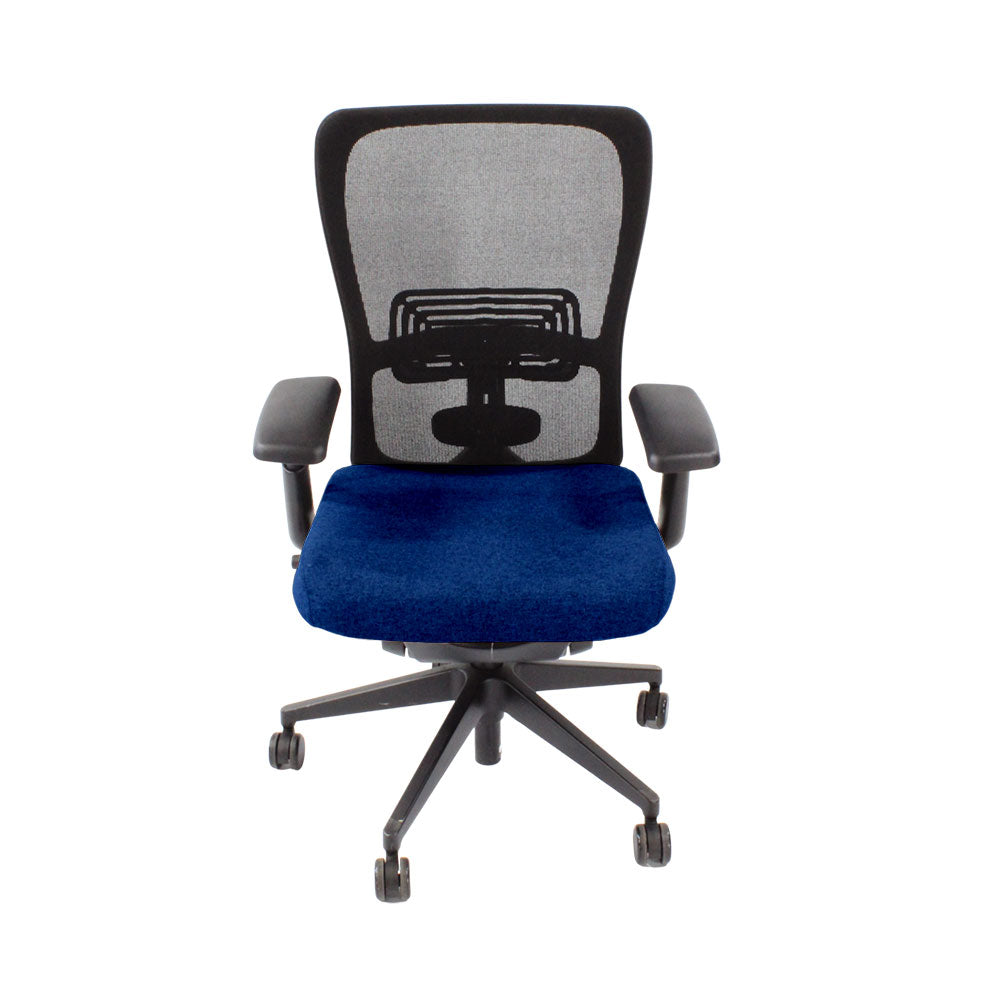 Haworth: Zody Comforto 89 bureaustoel in blauwe stof/zwart frame - gerenoveerd