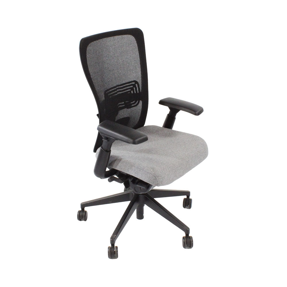 Haworth : Chaise de travail Zody Comforto 89 en tissu gris/cadre noir - Remis à neuf