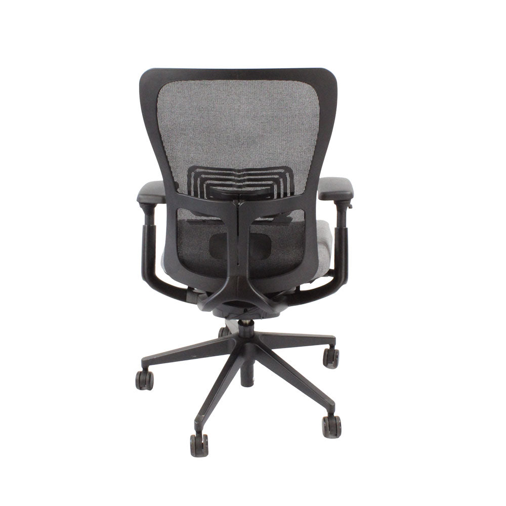 Haworth: Zody Comforto 89 Task Chair in Grey Fabric/Black Frame - Refurbished