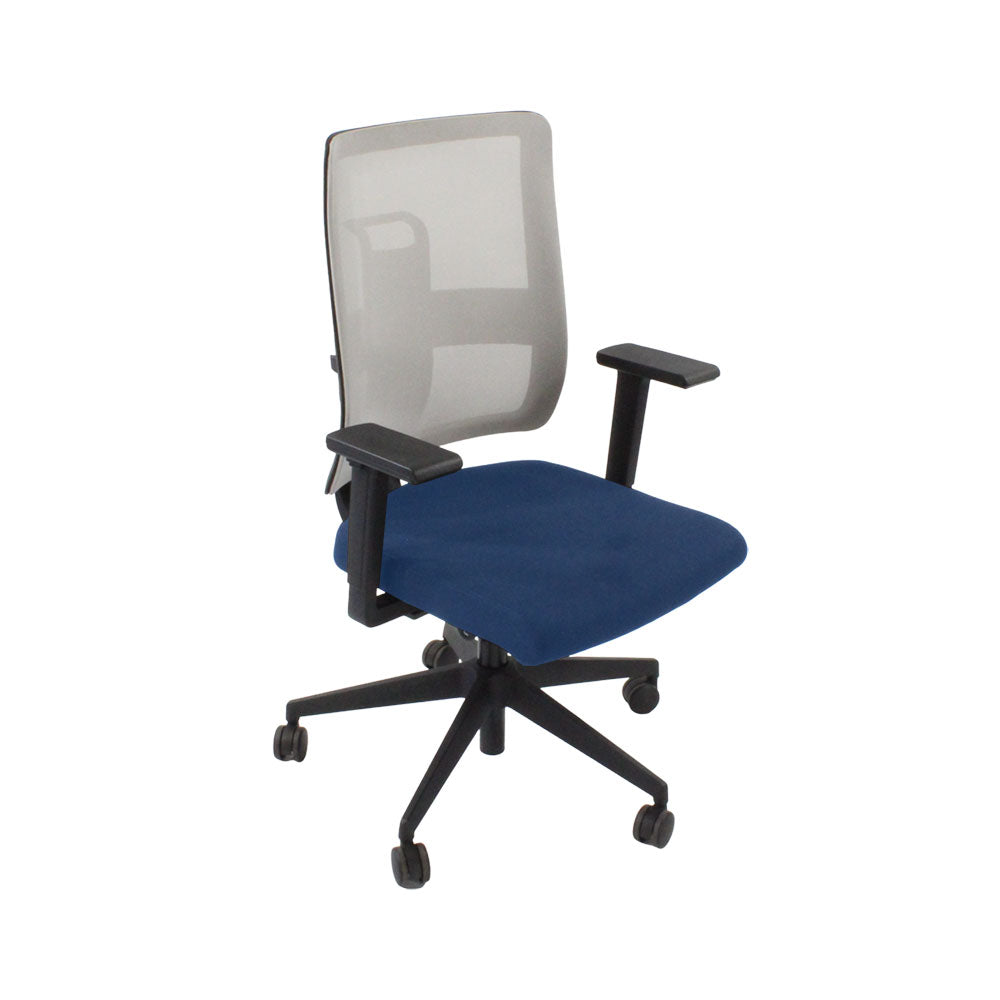 Viasit: Toleo Mesh Back Task Chair In Blue Fabric - Refurbished