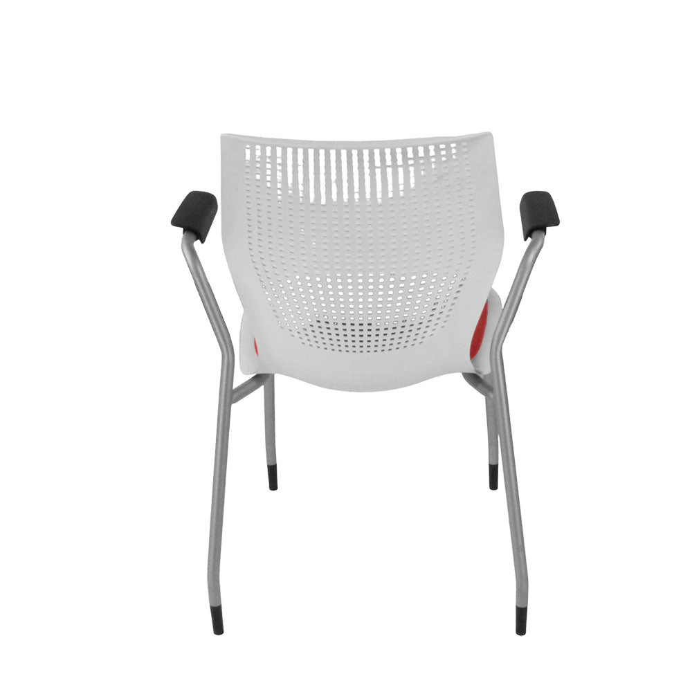Knoll: Multigeneration Meeting Chair in Red Fabric - Refurbished