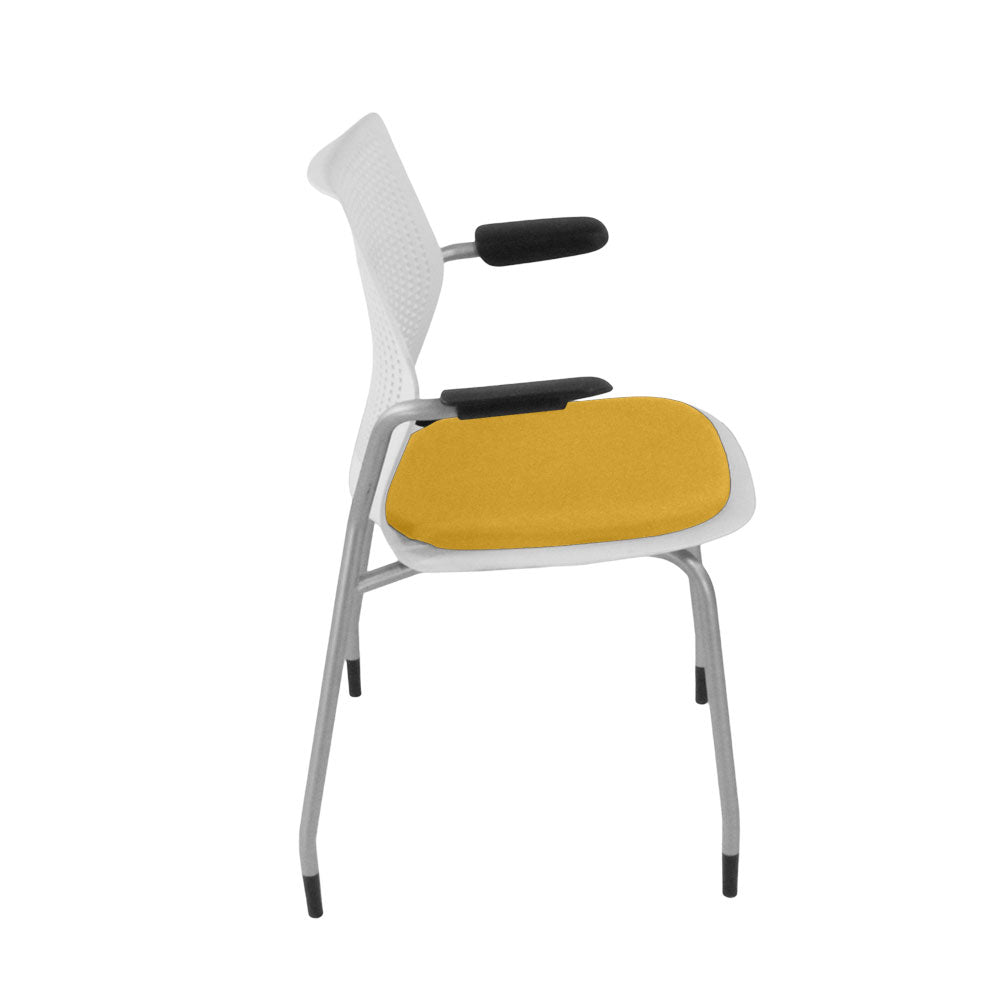 Knoll: Multigeneration Meeting Chair in Yellow Fabric - Refurbished