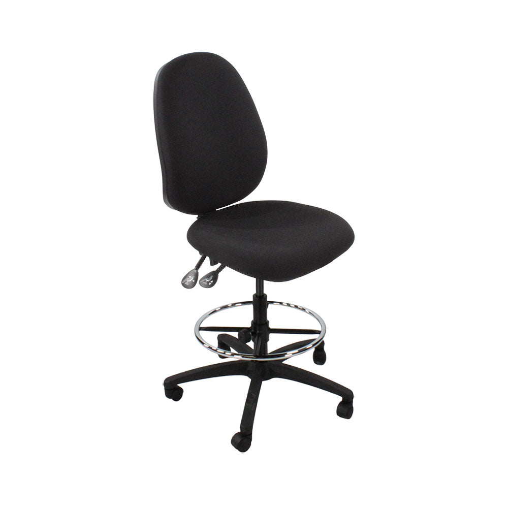 TOC: Scoop hoge tekenstoel zonder armen in zwarte stof - gerenoveerd