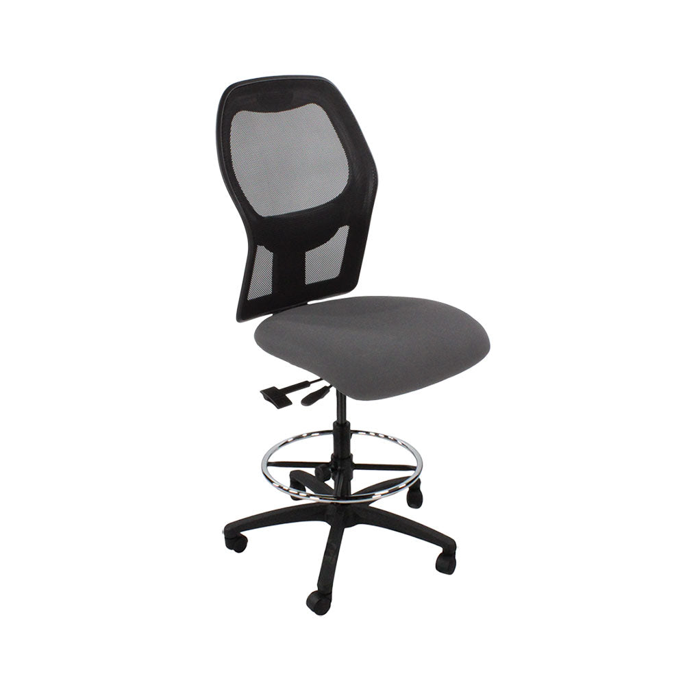 Ahrend: 160 Type Draftsman Chair ohne Armlehnen aus grauem Stoff – schwarzes Gestell – generalüberholt