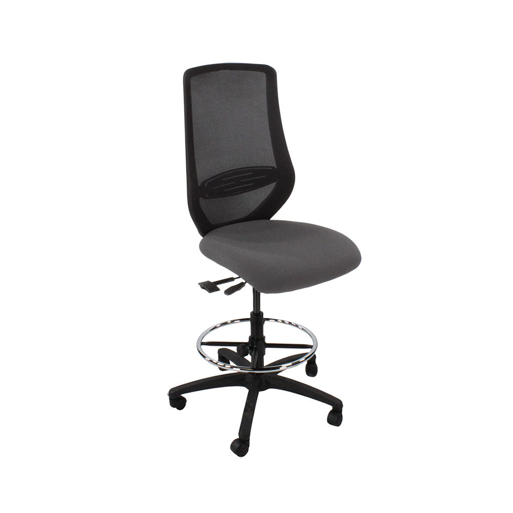 Die Office Crowd: Scudo Draftsman Chair ohne Armlehnen aus grauem Stoff – generalüberholt