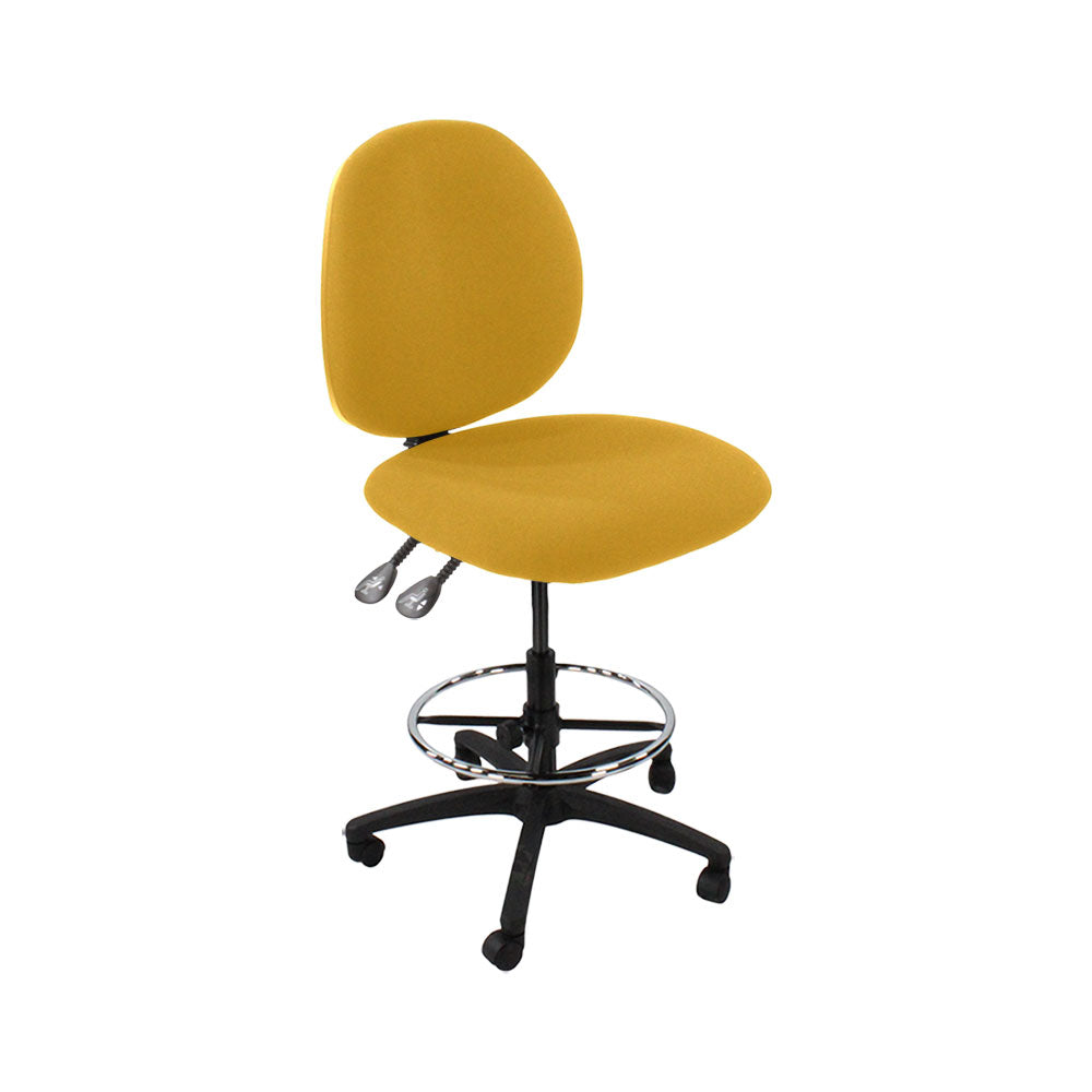 Inhaltsverzeichnis: Scoop Draftsman Chair ohne Armlehnen aus gelbem Stoff – generalüberholt