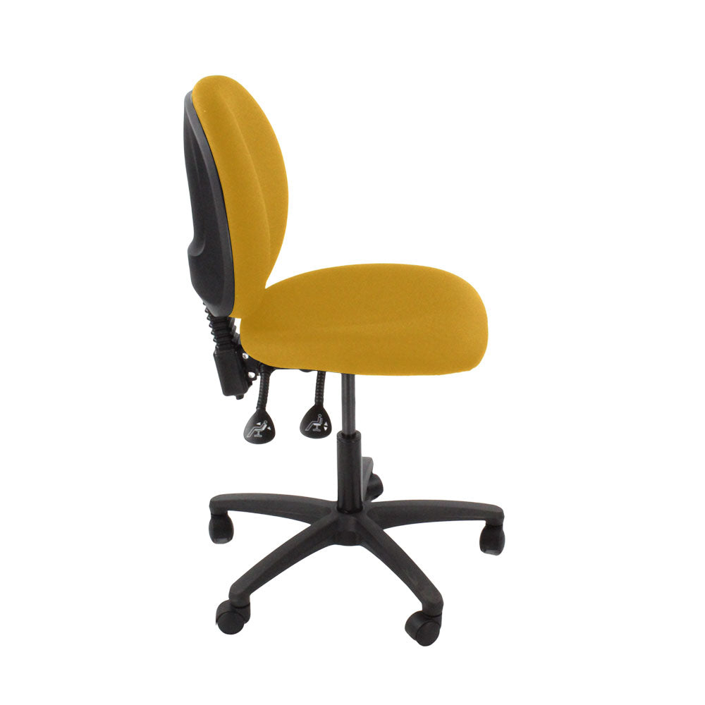 TOC : Chaise d'opérateur Scoop en tissu jaune sans accoudoirs - Remis à neuf