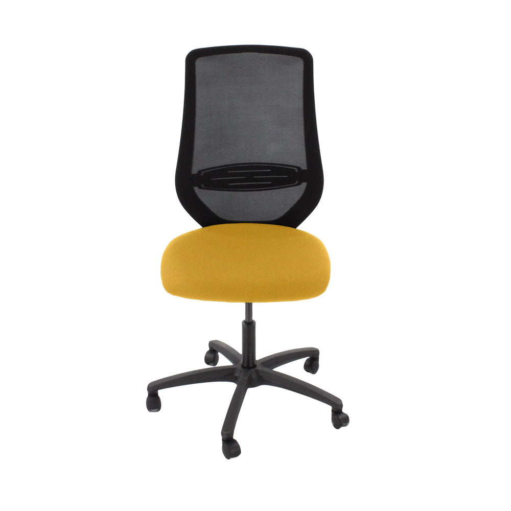 Das Büropublikum: Scudo-Arbeitsstuhl mit gelbem Stoffsitz ohne Armlehnen – generalüberholt