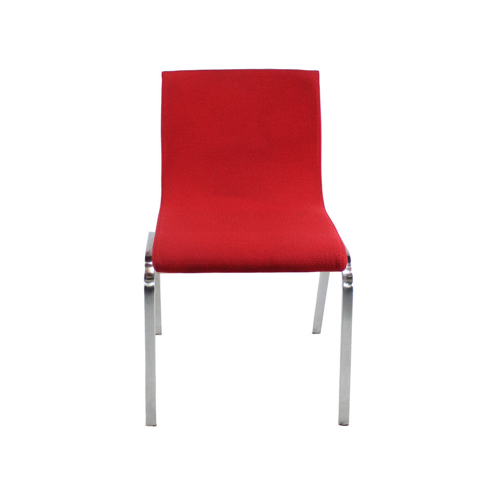 Boss Design: Silla apilable en tela roja/respaldo de roble - Reacondicionada