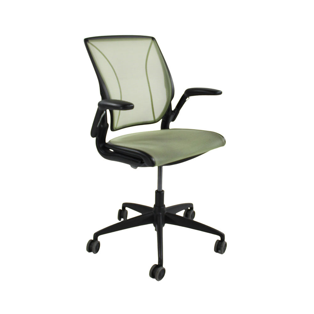 Humanscale: Diffrient World Task Chair in Green Mesh - Refurbished