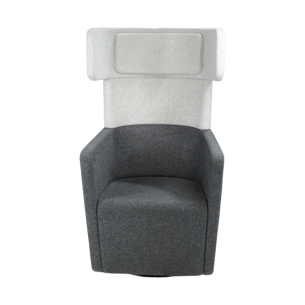 Bene: Parcs Wing Armchair in Grey - Refurbished