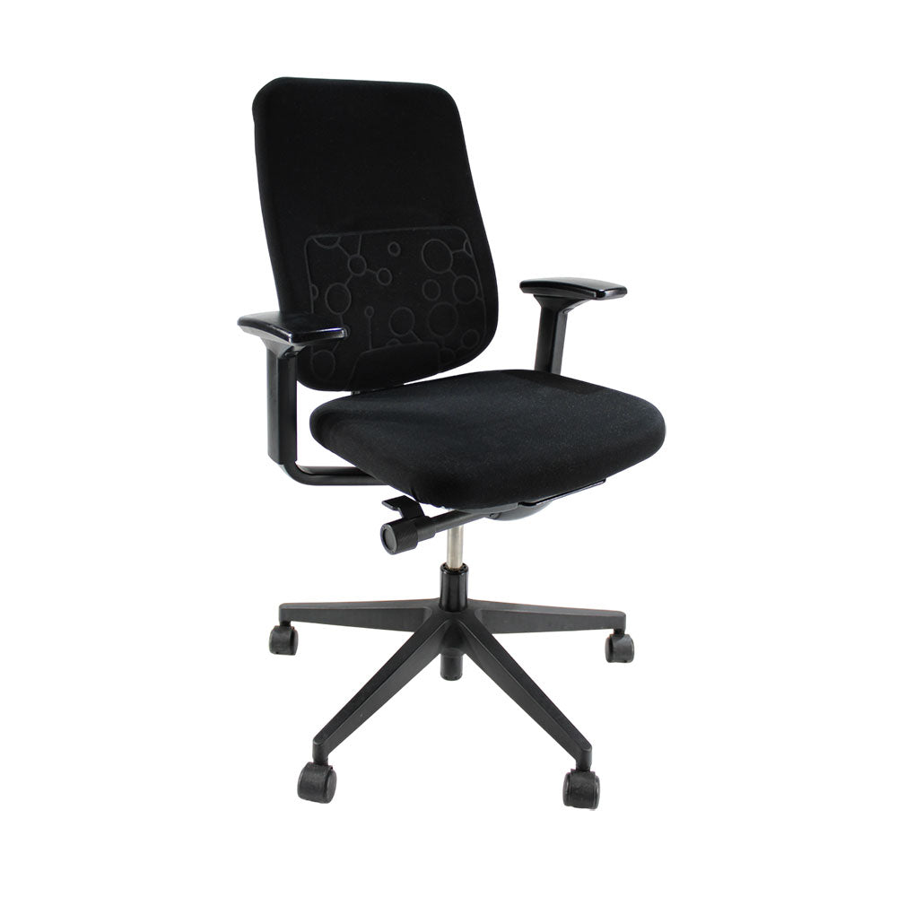 Steelcase: Sedia da ufficio Reply Air con struttura nera in tessuto nero - Ristrutturata