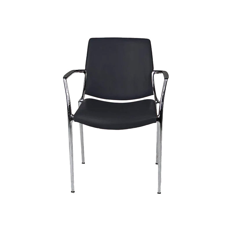 Kusch & Co: Capa 4200 Chair in Black Leather - Refurbished