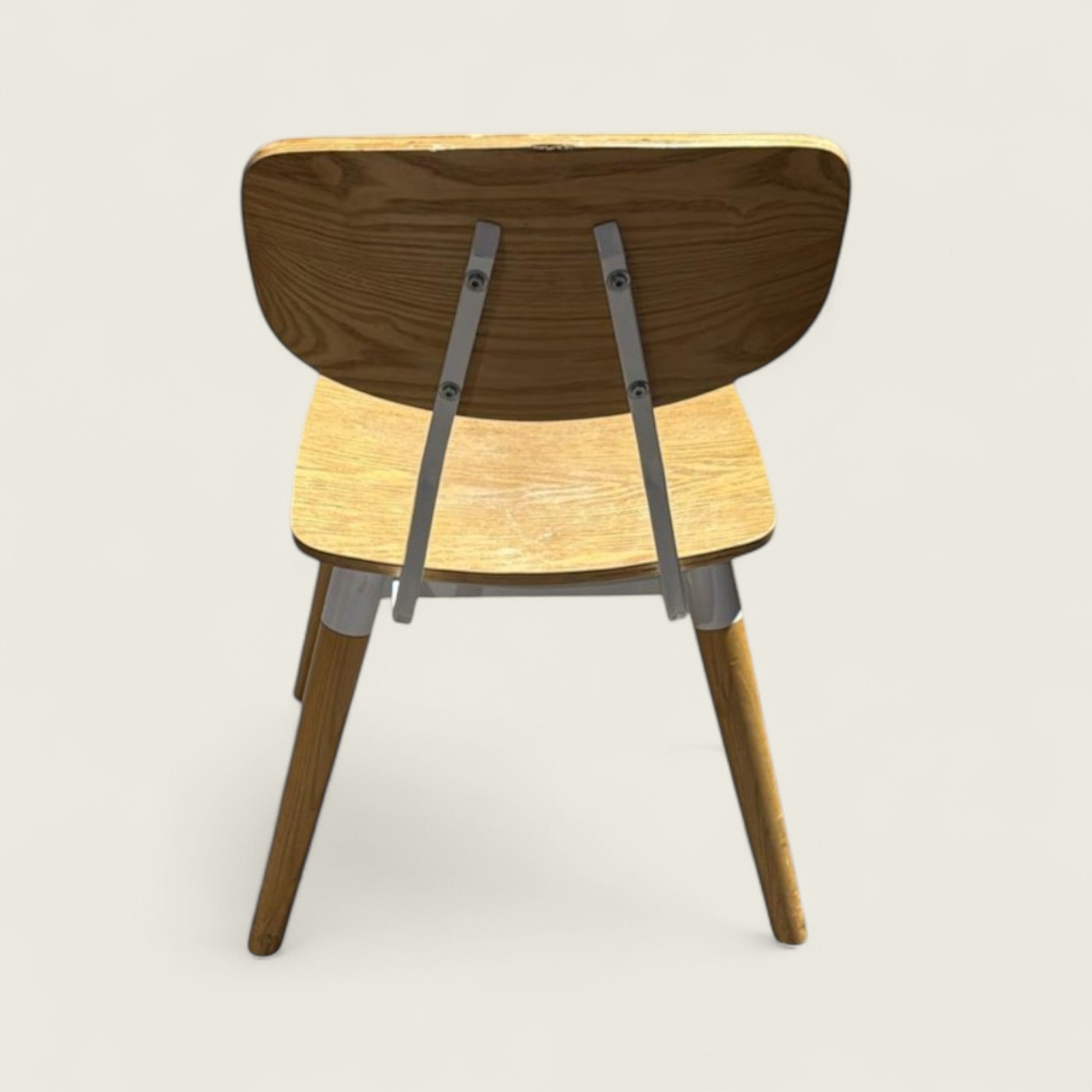 New Design Group: Silla de cantina Florence de madera natural - Reacondicionada