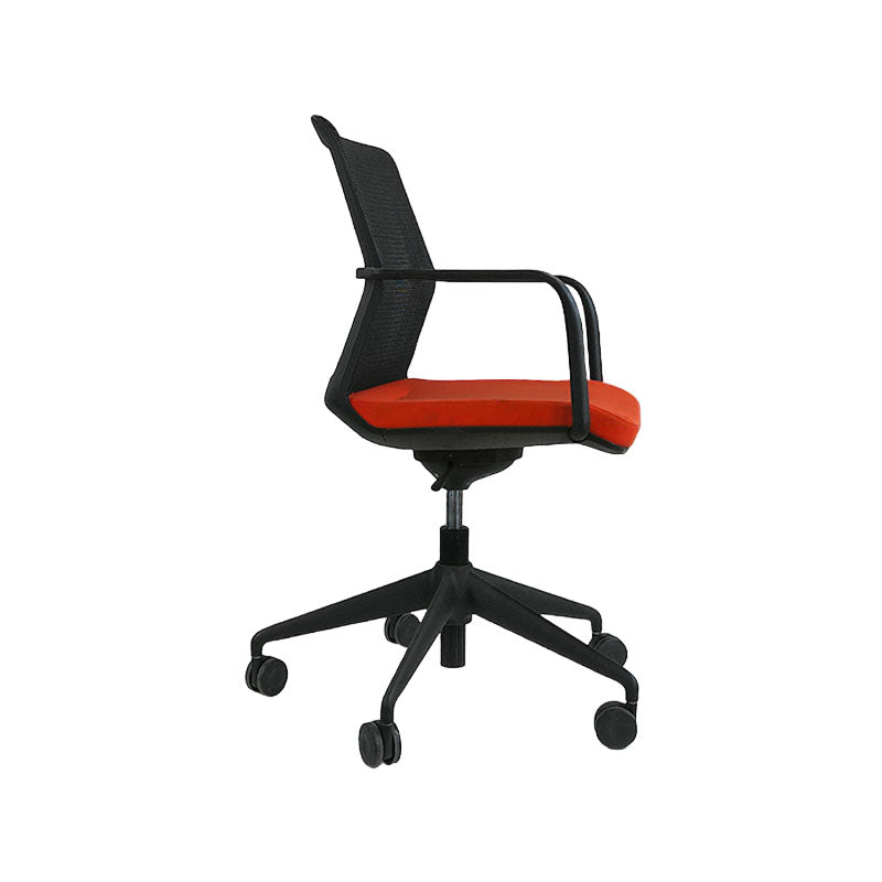 Orangebox: Workday Lite Work in Original Red Fabric Task Chair - Refurbished