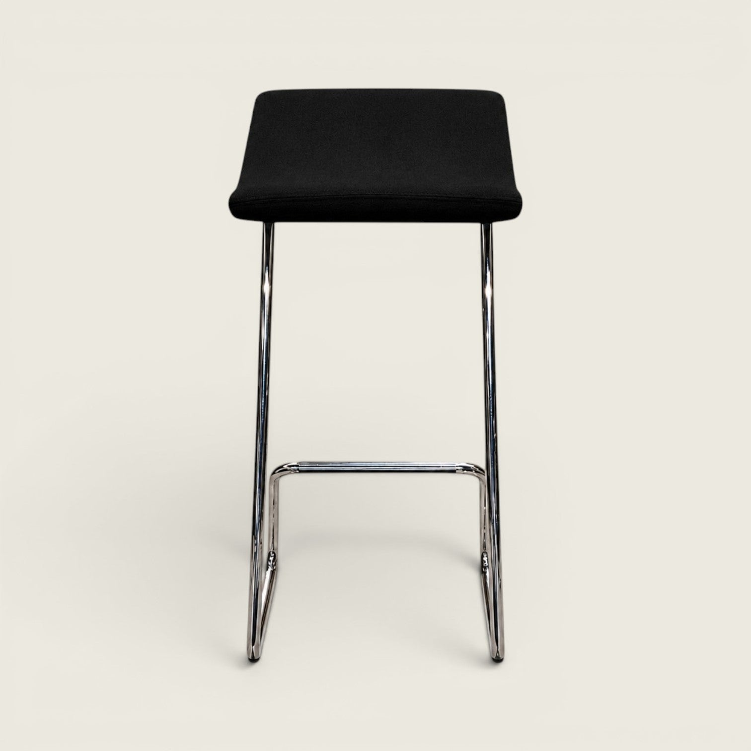 Orangebox: Perching Bar Stool in Black - Refurbished