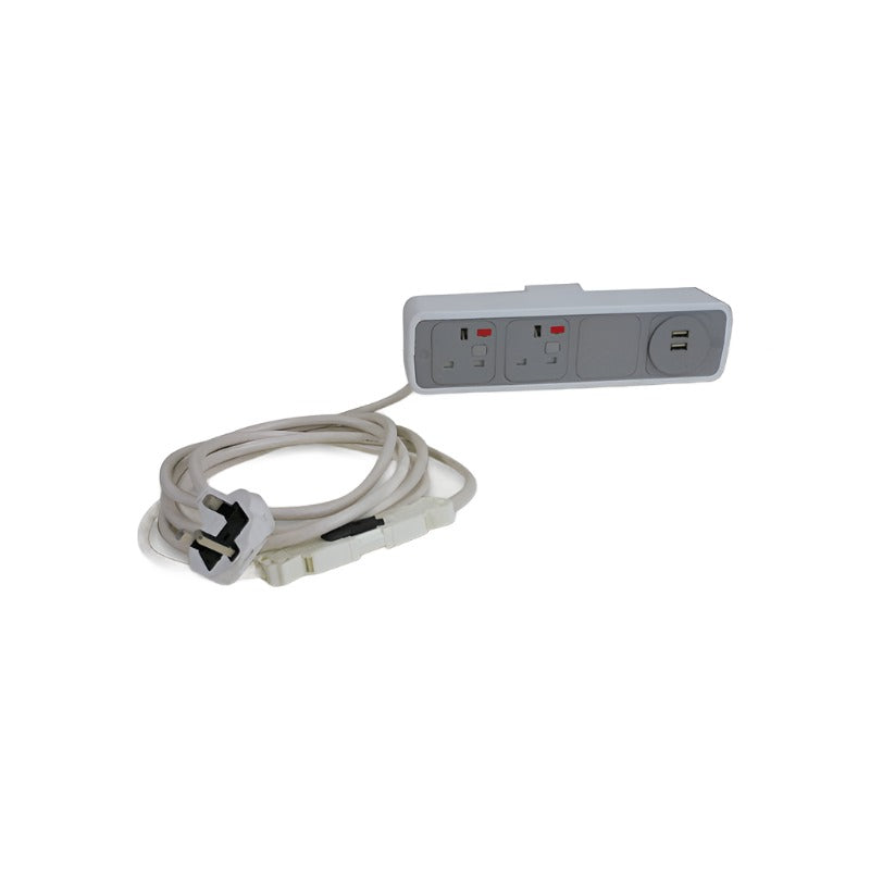 OE: Módulo de alimentación Pulse Desk - 2 enchufes con fusible para el Reino Unido y 2 puertos de carga USB TUF - Reacondicionado