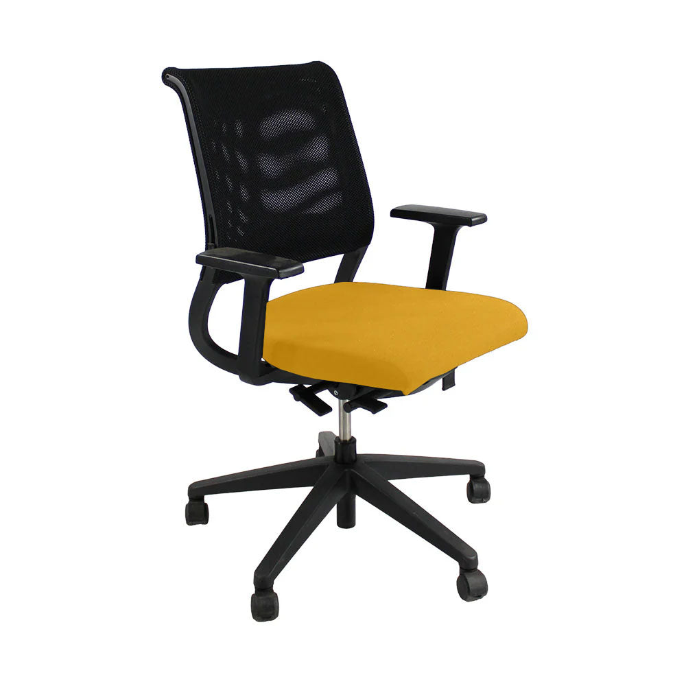 Sedus: Silla Netwin NW-100 con respaldo de malla en tejido amarillo - Reacondicionado