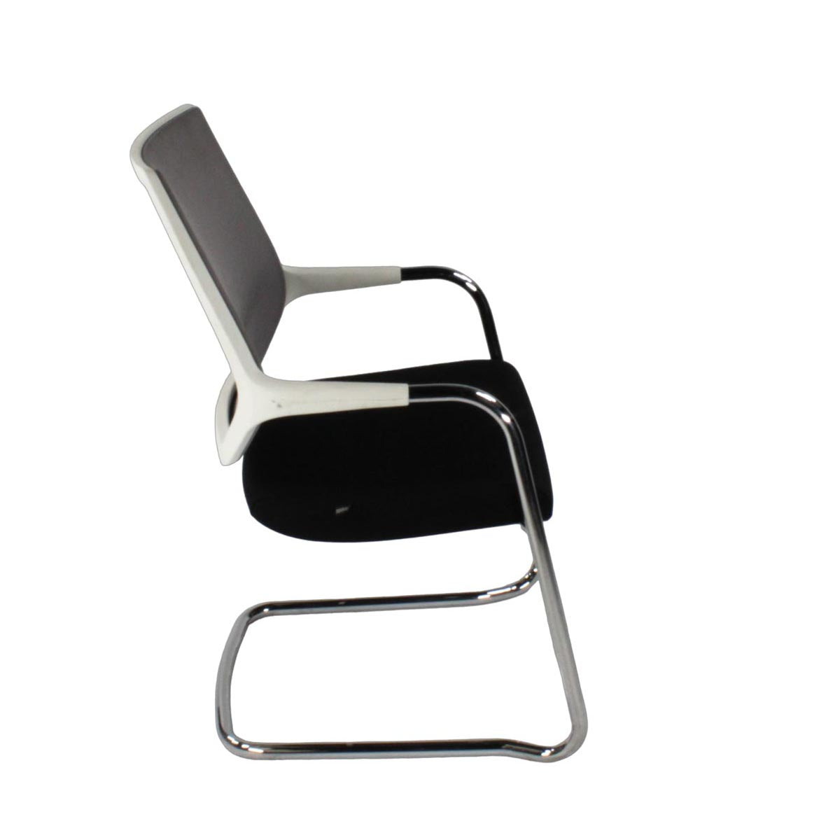 Sedus: Quarterback Cantilever Chair Grey/Black/White - Refurbished