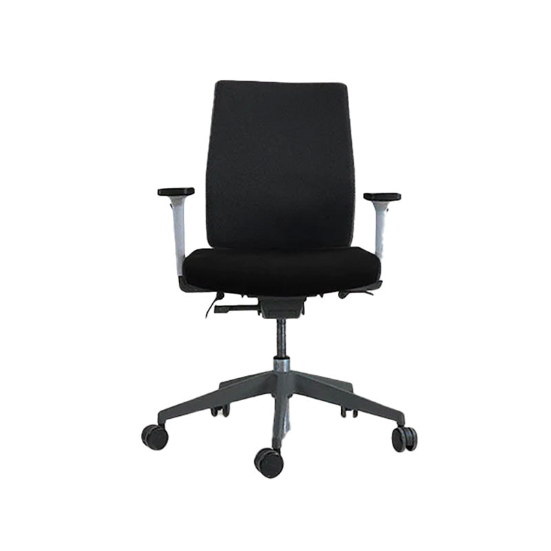 Senator: Free Flex Task Chair in Black Leather with Arms - Refurbished