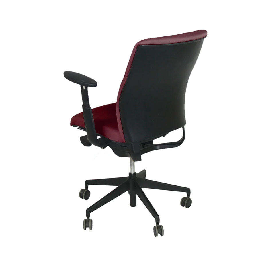 Senator: Enigma S21 Office Chair with Black Frame in Burgundy Leather - Refurbished