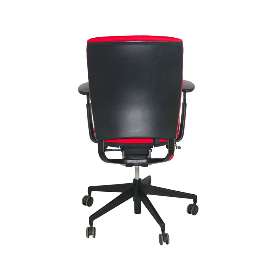 Senator: Enigma S21 Office Chair with Black Frame in Red Fabric - Refurbished