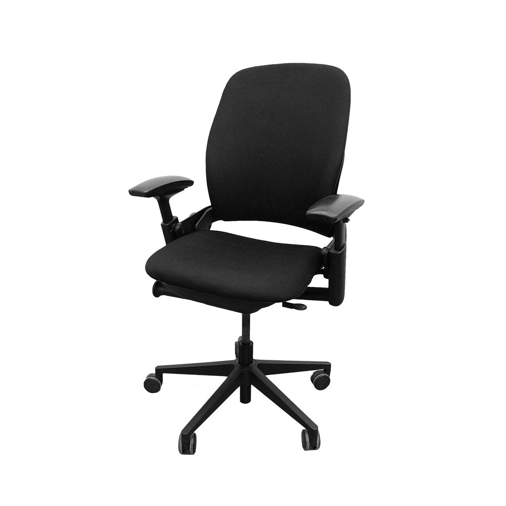 Steelcase : Chaise de bureau Leap V2 avec bras réglable en hauteur uniquement - Tissu noir - Remis à neuf