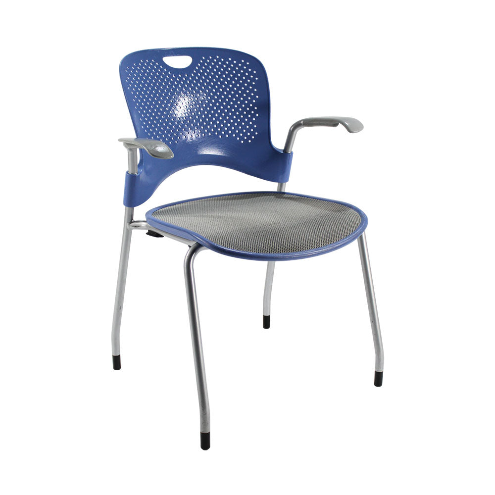 Herman Miller: Caper Chair in blau/grauem Netzstoff – generalüberholt