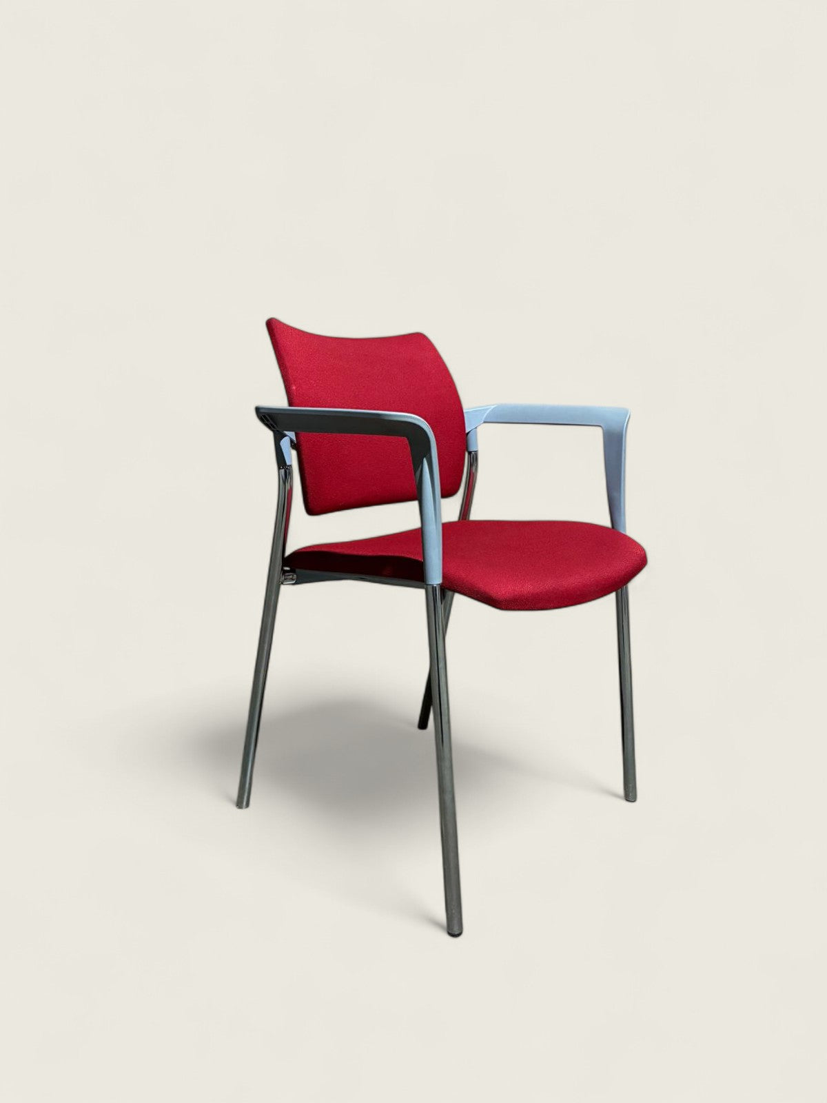 <tc>Boss Design</tc>Sillón de visitas Torasen Kyos - Reacondicionado