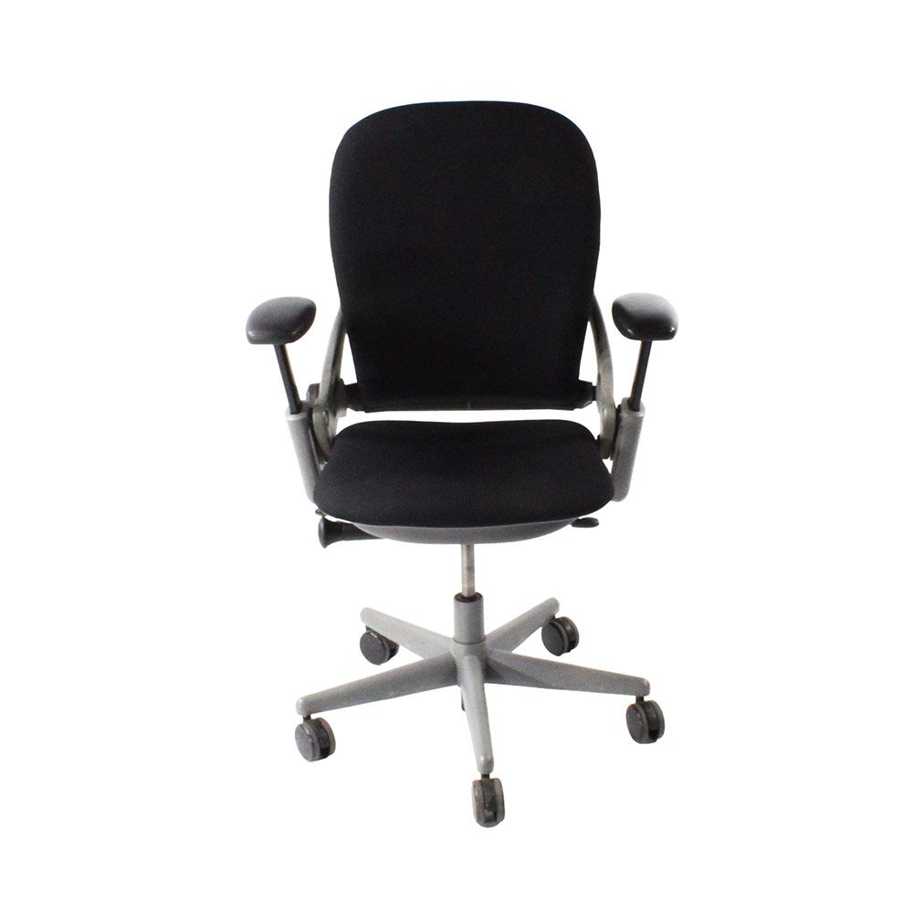 Steelcase: sedia da ufficio Leap V1 - struttura grigia/pelle nera - rinnovata