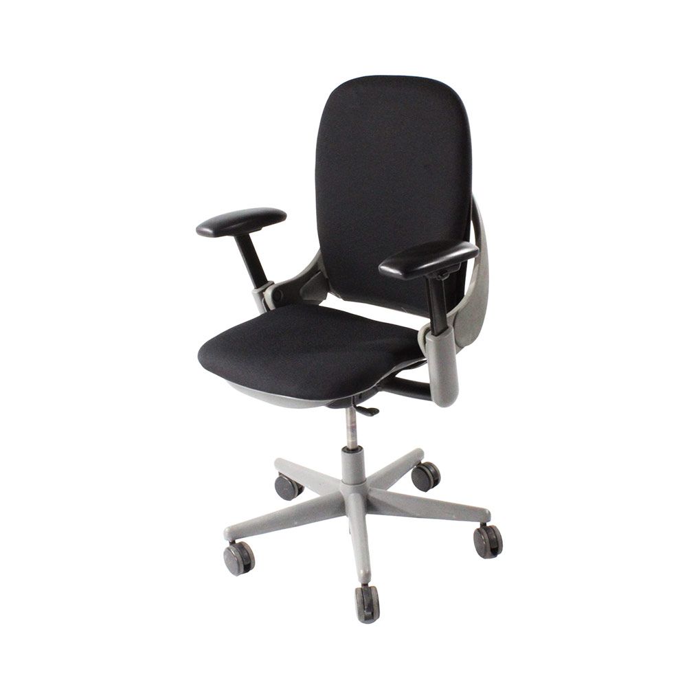 Steelcase : Chaise de bureau Leap V1 - Structure grise/Cuir noir - Remis à neuf