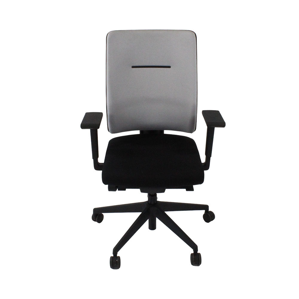 Viasit: Toleo Move gestoffeerde bureaustoel met rugleuning in zwarte stof - gerenoveerd