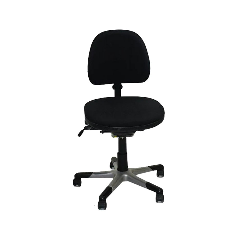 RH Logic: 2 Ergonomic Task Chair - Refurbished
