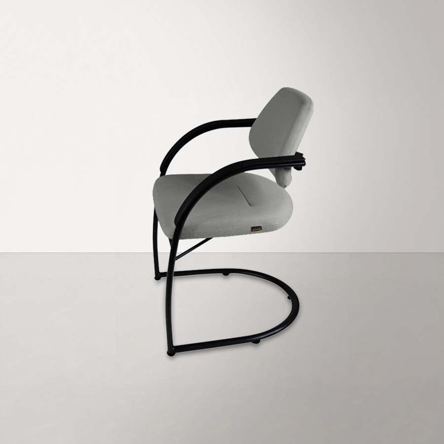 Nowy Styl: Sitag Meeting Chair – renoviert