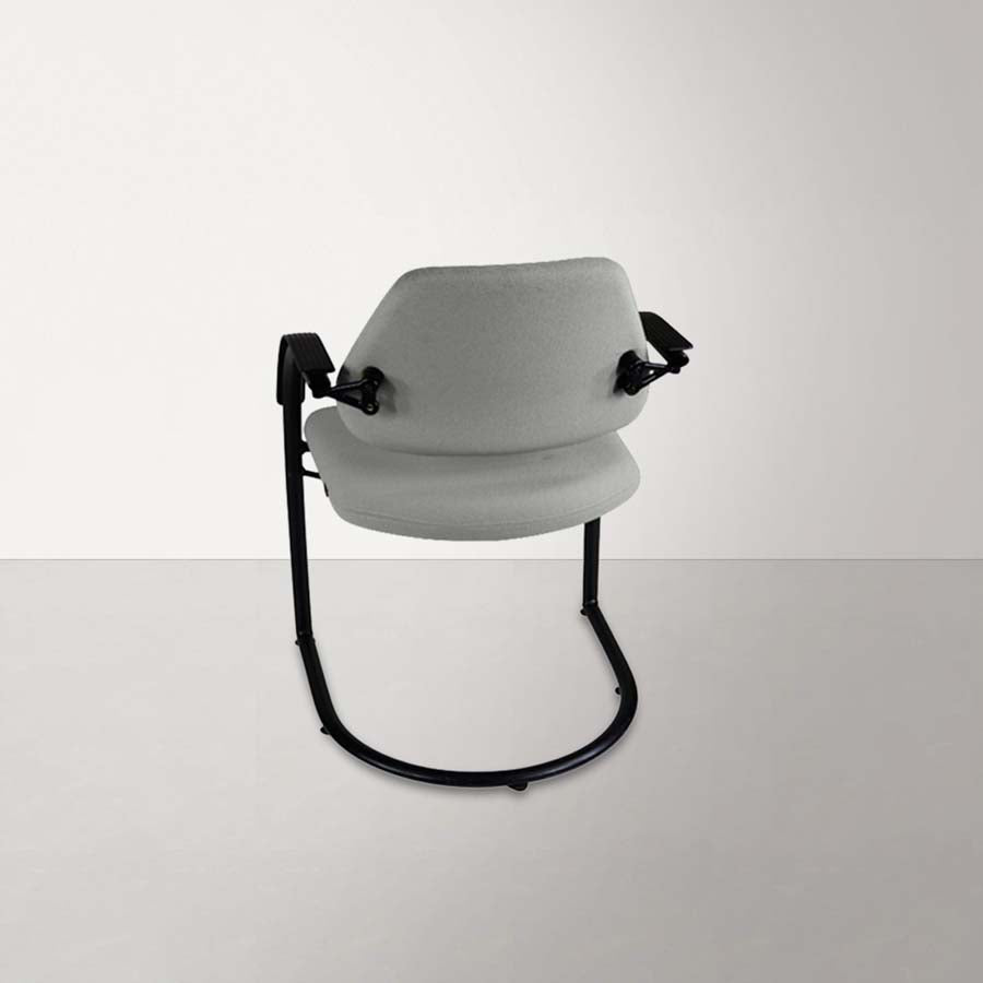 Nowy Styl: Sitag Meeting Chair – renoviert